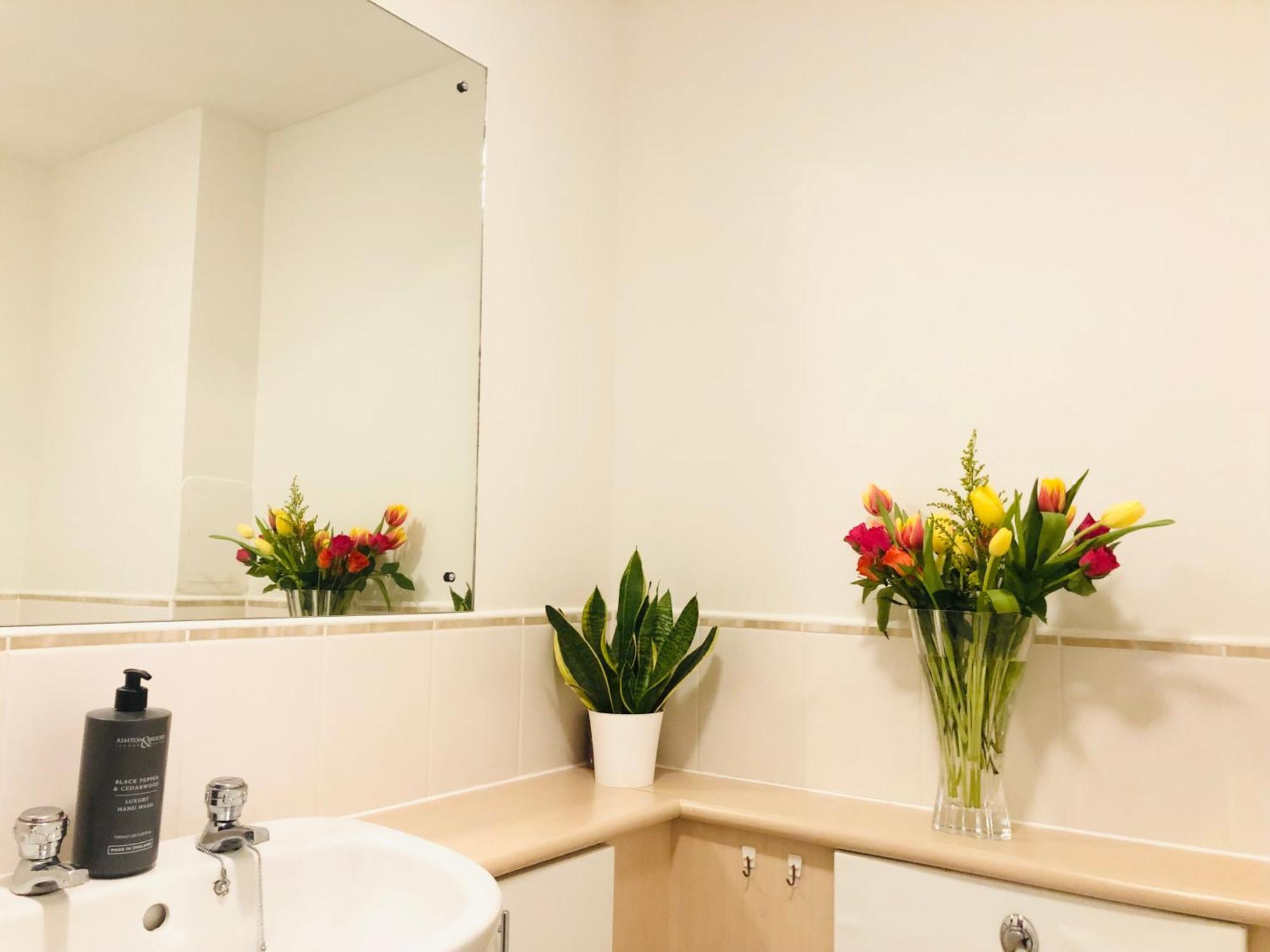Spacious City Centre Flat Free Parking& Superfast Wifi Edimburgo Esterno foto