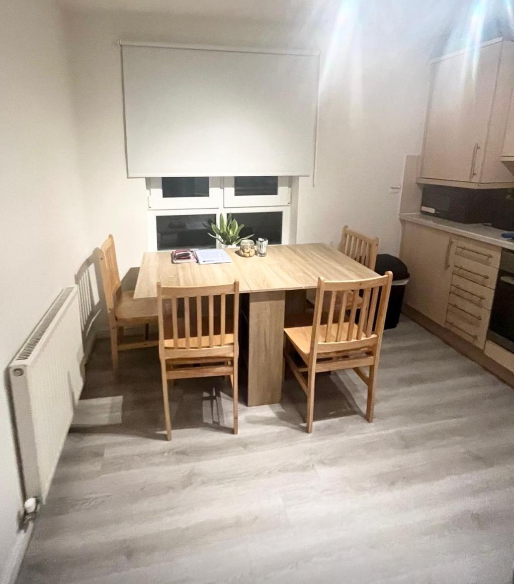 Spacious City Centre Flat Free Parking& Superfast Wifi Edimburgo Esterno foto